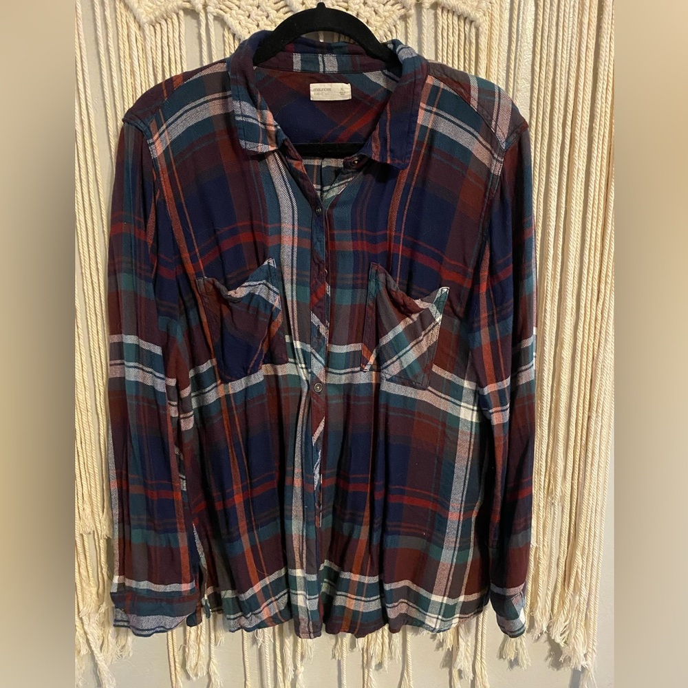 Maurice’s Women’s soft flannel top
